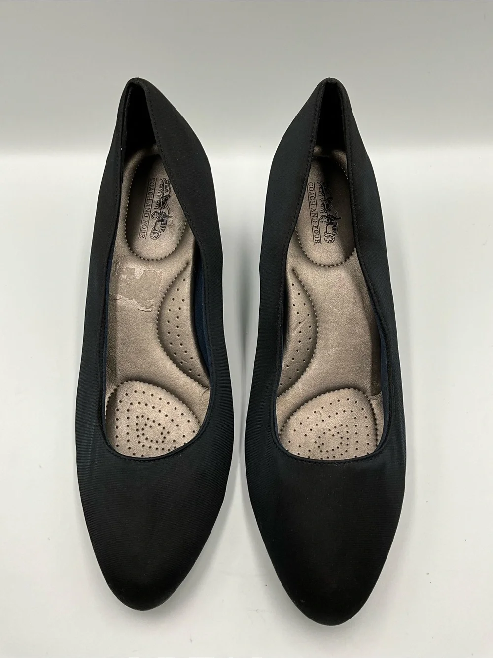 Coach and Four Pumps Size 11 Black Mid Heel Classic Pumps